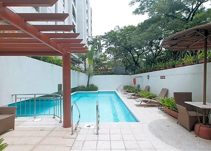 Reddoorz Premium At The Residences Olympia Makati 3*