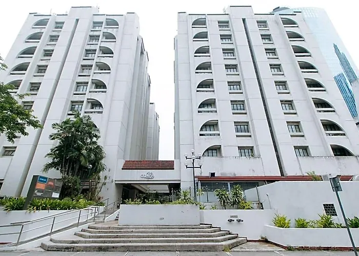 Reddoorz Premium At The Residences Olympia Makati 3*