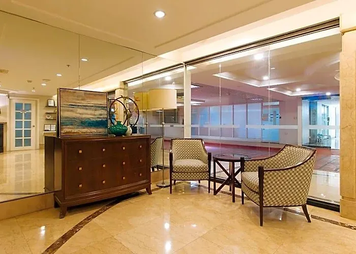 호텔 Reddoorz Premium At The Residences Olympia Makati