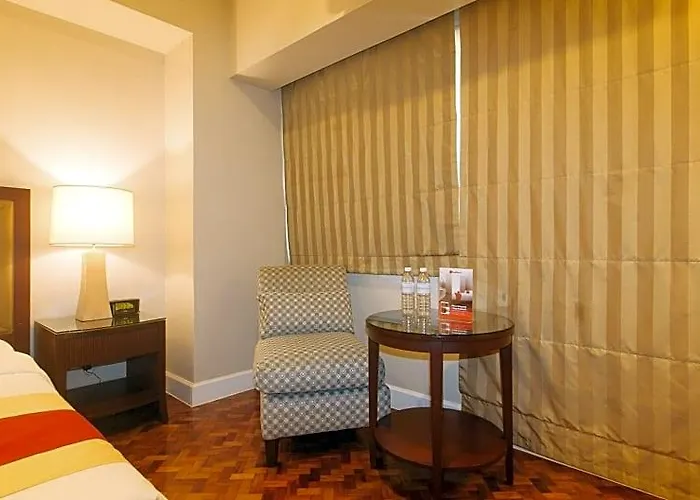 Reddoorz Premium At The Residences Olympia Makati