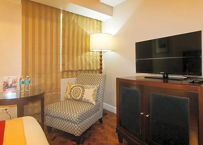 호텔 Reddoorz Premium At The Residences Olympia Makati 3*