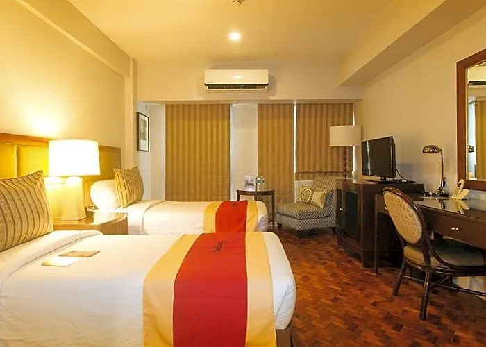 Reddoorz Premium At The Residences Olympia Makati 3* 마닐라