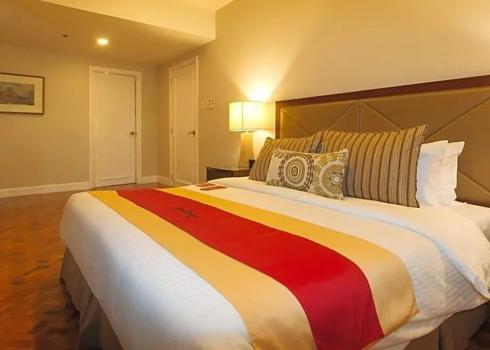 Reddoorz Premium At The Residences Olympia Makati